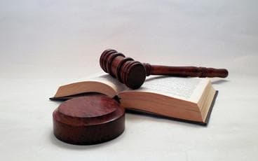 法拍房购买全攻略：风险识别与应对指南