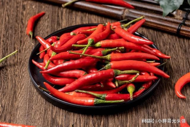 揭秘辣椒辣味的真正用途：保护种子还是方便传播？