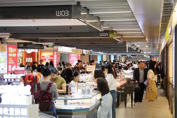 “金”光闪闪背后：消费者如何慧眼识金？