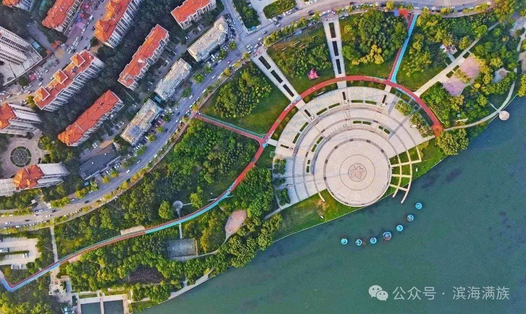 说三个美丽的满族自治县县城