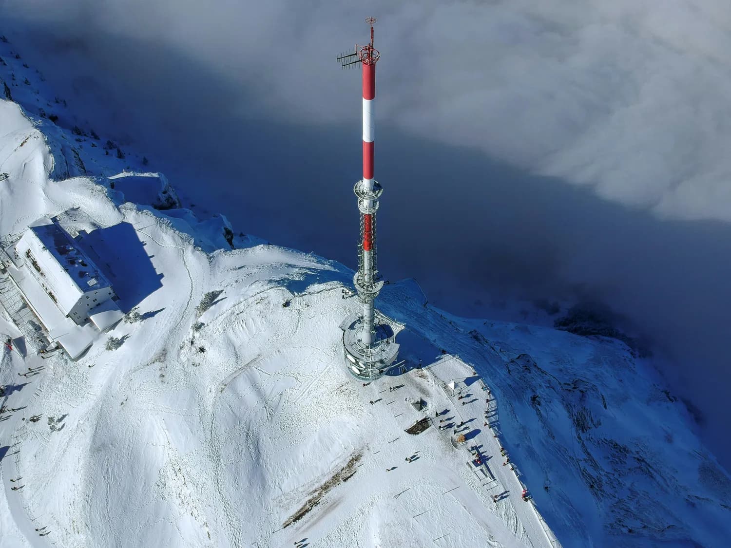 冬游中原福塔，打卡郑州最美雪景