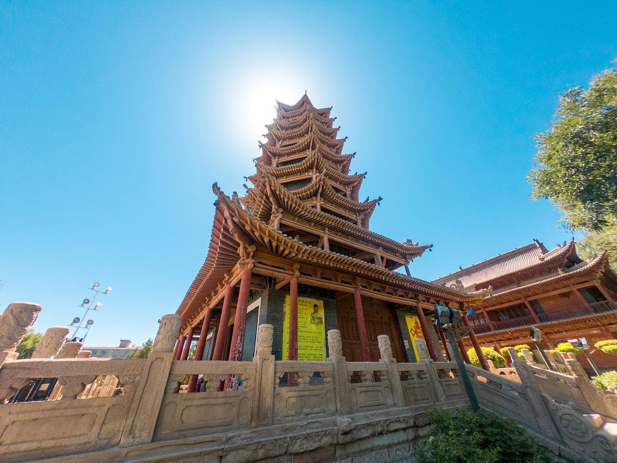 在我国旅游景区有哪些宗教文化及宗教建筑？
