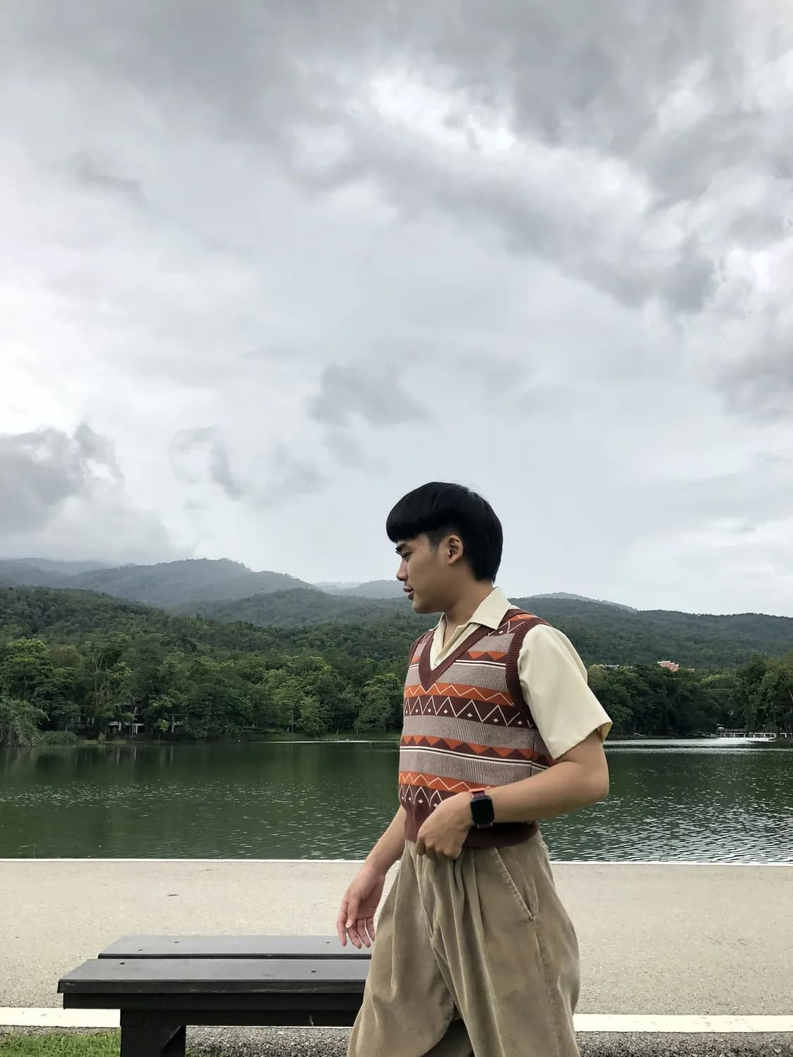 许知远的意外旅程：在行走中思考，在思考中行走