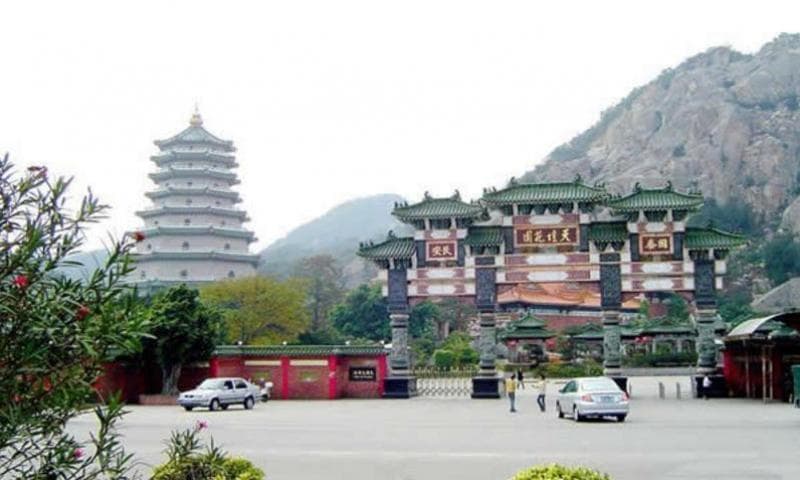 礐石风景名胜区：汕头濠江的自然人文瑰宝