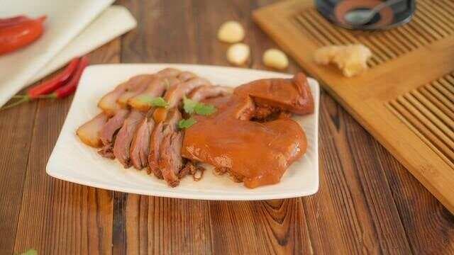 卤猪头肉配方制作工艺专业版（附香辛药料配比及酱）