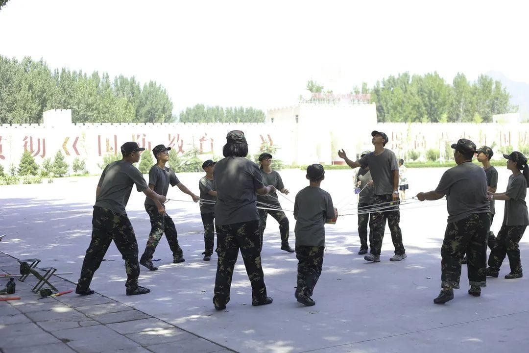 怎么培养孩子的领导力和团队精神