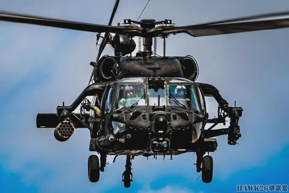 第160特种作战航空团MH-60M实弹训练 拥有“阿帕奇”30mm机炮
