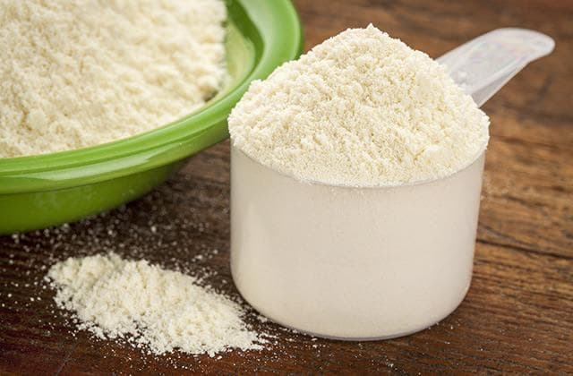 乳清蛋白粉的副作用与食用注意事项