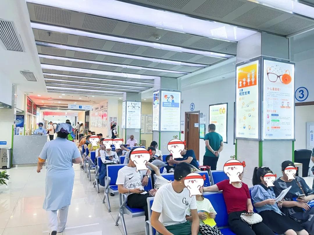 成年后近视度数不会涨了？眼科医生：仍需科学用眼