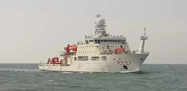 全球最大静音科考船“东方红3”号在上海交船