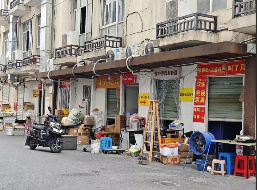 “100块找家干净外卖店”爆火，骑手小哥成外卖破壁人