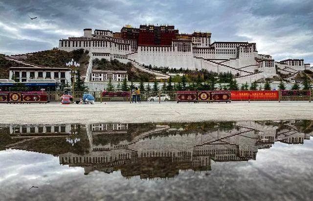 西藏旅行，布达拉宫小众机位拍摄全攻略