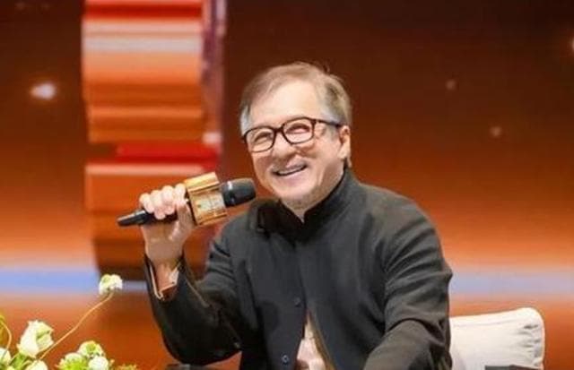 成龙70岁生日收全球祝福，从替身到奥斯卡的传奇人生