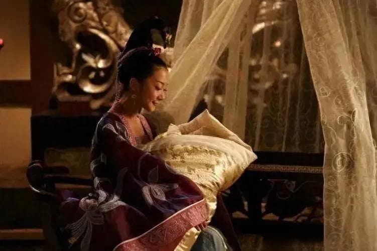 早在武则天之前，历史早有位女皇帝，武媚娘并不是第一个！