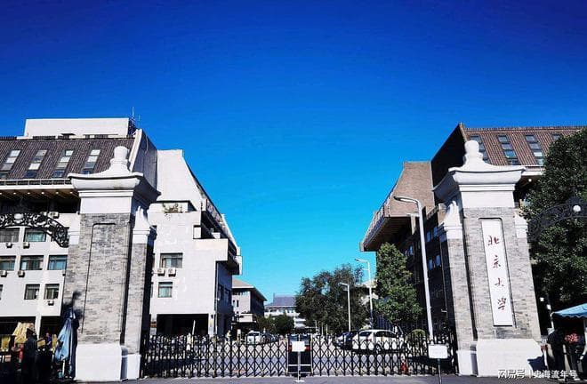 全国医学院十强榜！北大医学部第一，浙大医学院第四，华西第七