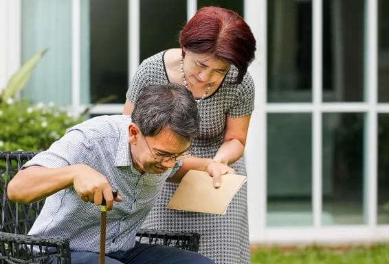 同是“渐冻症”，为何霍金活到76岁，而45岁的蔡磊却已呼吸衰竭？