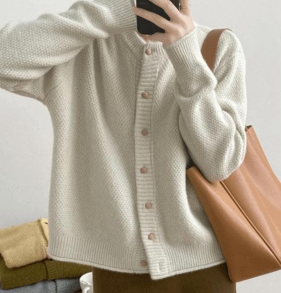 暖色调肤色适合穿什么颜色的衣服显白