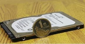 硬盘尺寸与接口详解：从2.5英寸到FC光纤通道