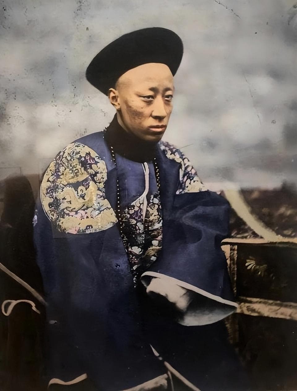 恭亲王奕䜣铲除八大顾命大臣，曾权倾朝野，为何没有弄死慈禧？