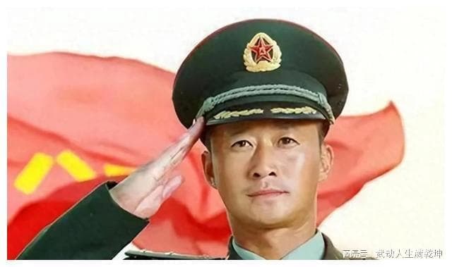 吴京：从英雄到争议，他如何突围？