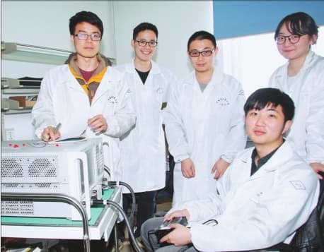 星空中绽放的“紫丁香”：哈尔滨工业大学学生微纳卫星团队纪实
