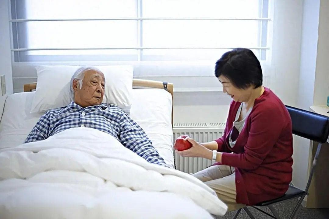 鸡蛋是高血压“加速器”？一天吃几个鸡蛋最健康？