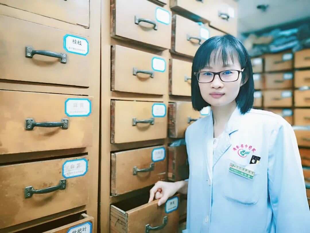 南杏仁、北杏仁，甜杏仁、苦杏仁：杏仁的种类与功效全解析