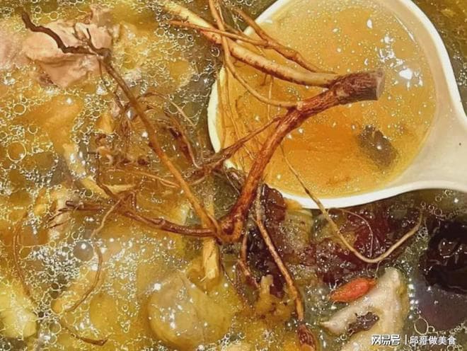 春天身体湿热，可以常喝八种祛湿汤，祛湿排毒，清热降火过春天