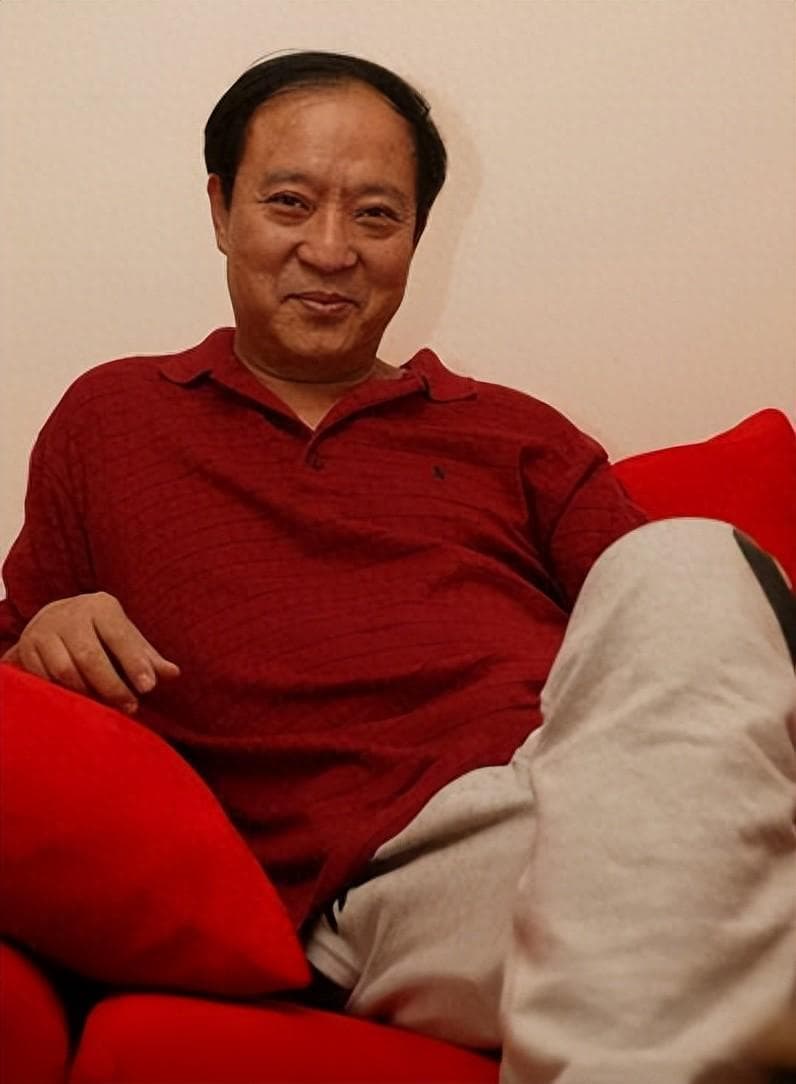牛群终于坦白当年原因，离开春晚是为了造福群众，却遭到谣言攻击