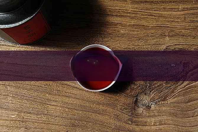普洱茶知识：铁罐与陶罐储存优劣分析