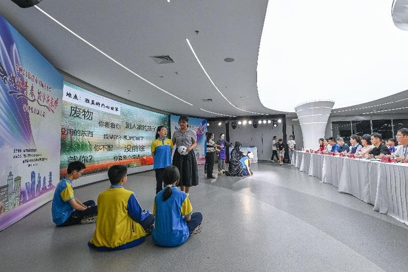 信阳市倾心打造“青心之约”心理健康教育品牌