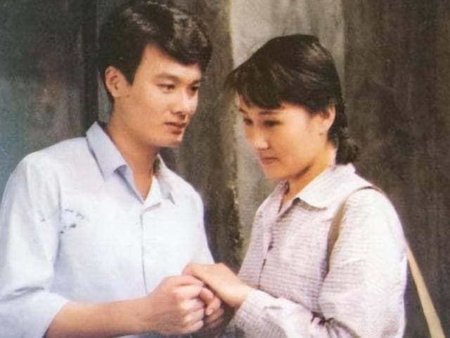黄梅莹：从《渴望》到优雅晚年，演艺圈的常青树