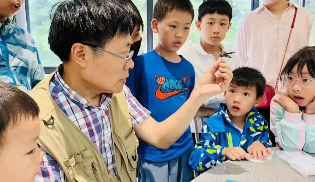 "蝴蝶老师"张宁：引领孩子们走进昆虫王国的奇幻旅程