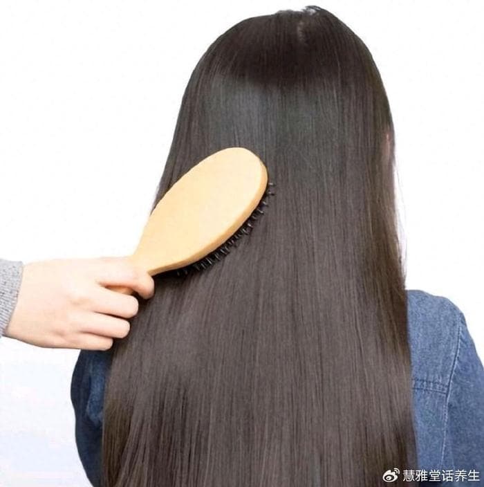 一天中早上洗头与晚上洗头：哪个更适合？冬天多久洗一次才好？