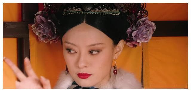从纯真到权谋：甄嬛黑化背后的宫廷真相