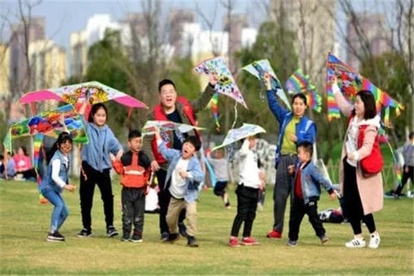 放风筝的技巧：逆风飞翔（放风筝的习俗有什么含义）