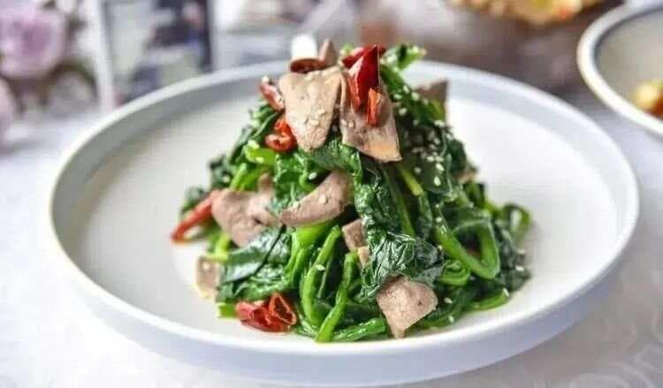 五种护肝食物推荐：从食材到食用方法的全面指南