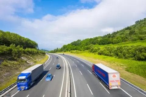 【行车技巧】如何选择路线更省油？国道与高速对比分析！