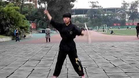 双节棍最新演变探索，新时代武术魅力的展现