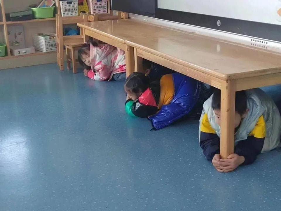 全国政协委员马宝成：地震避险记住这七字诀！