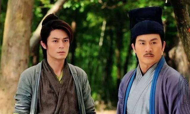岳不群为何成了阴险的“伪君子”？这3件事快把他逼疯了