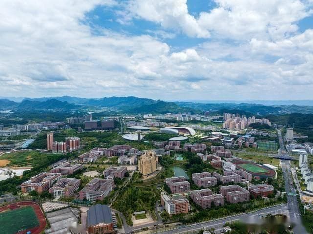 高校迎来新一轮"搬迁潮"！