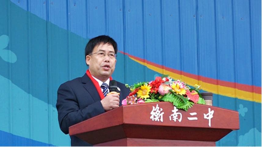 【书记校长谈治校】朱斌：追求学校管理的“温度”