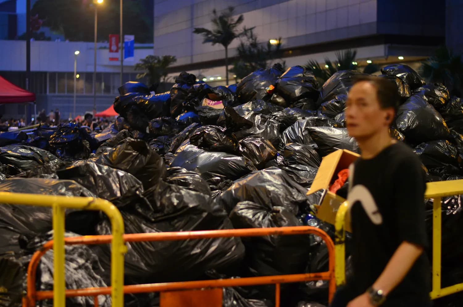 扬州快递中转站大揭秘：顺丰VS圆通谁更靠谱？