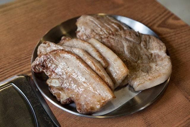烤五花肉小窍门：轻松实现美味升级