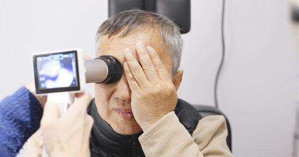 白内障术后视力模糊：从原因到治疗的完整指南