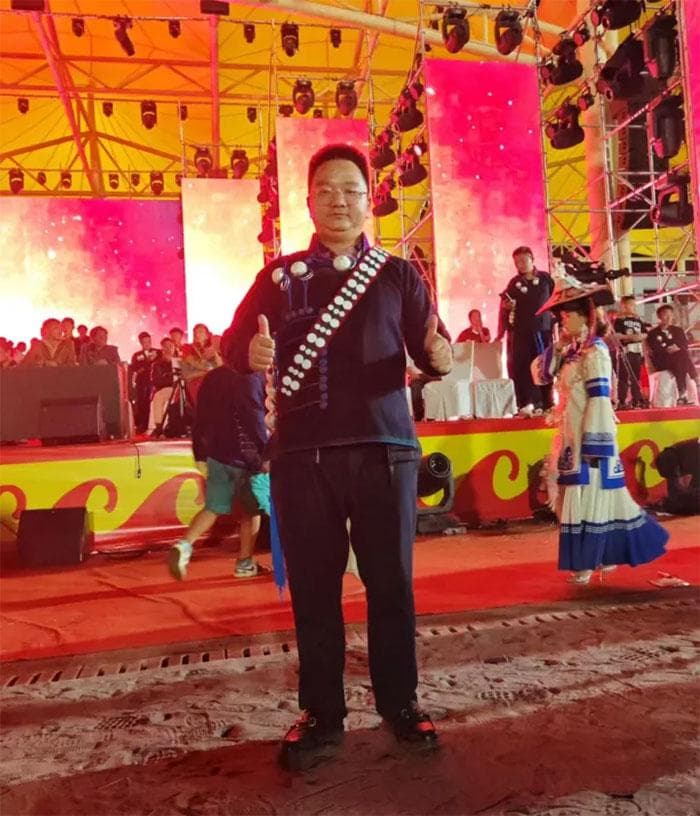 彝族民间文学发展的地域与族群特征论