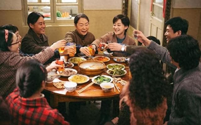 《六姊妹》：年轻化书写家庭群像，以亲情引发时代共鸣