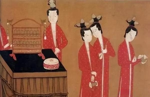 北宋后宫等级制度下的舆服文化