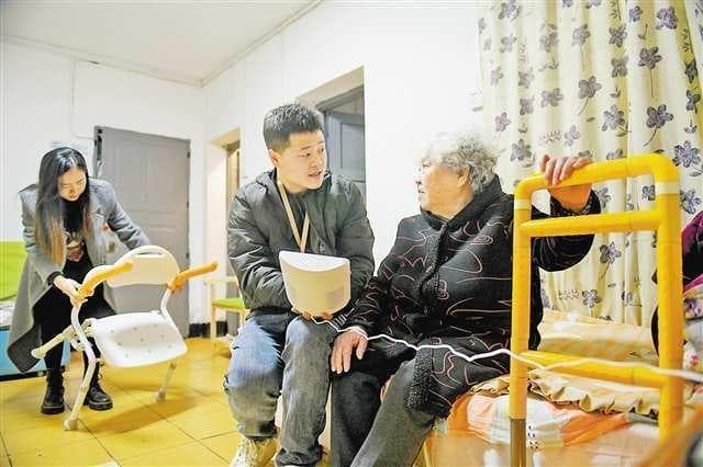 让老年人在家养老更安全更便利 居家适老化改造如何改谁买单